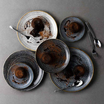 Homespun Charcoal Black Coupe Plate 21.7cm